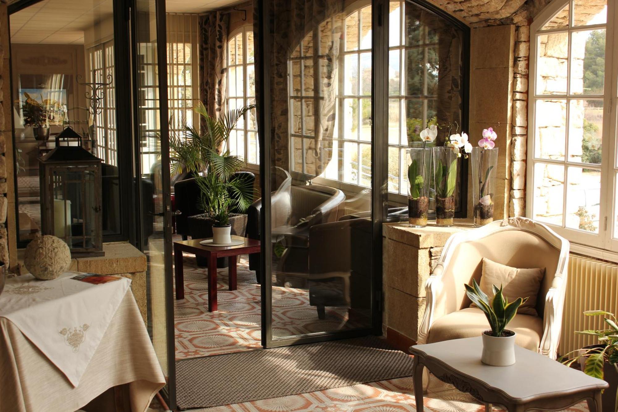 Logis Hotel Le Manoir & Lounge Apt Exteriér fotografie
